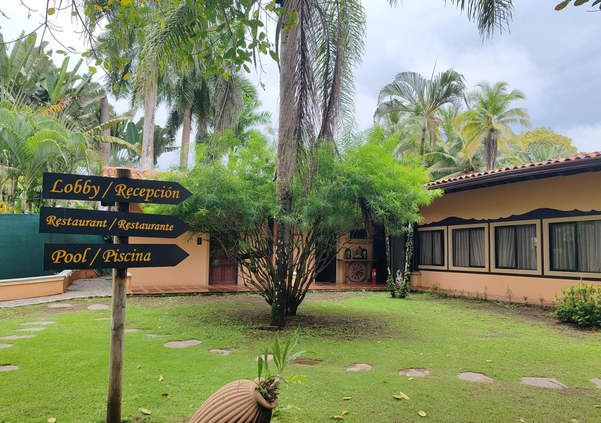 Marenaz Oceanfront Resort Esterillos Este Exterior foto